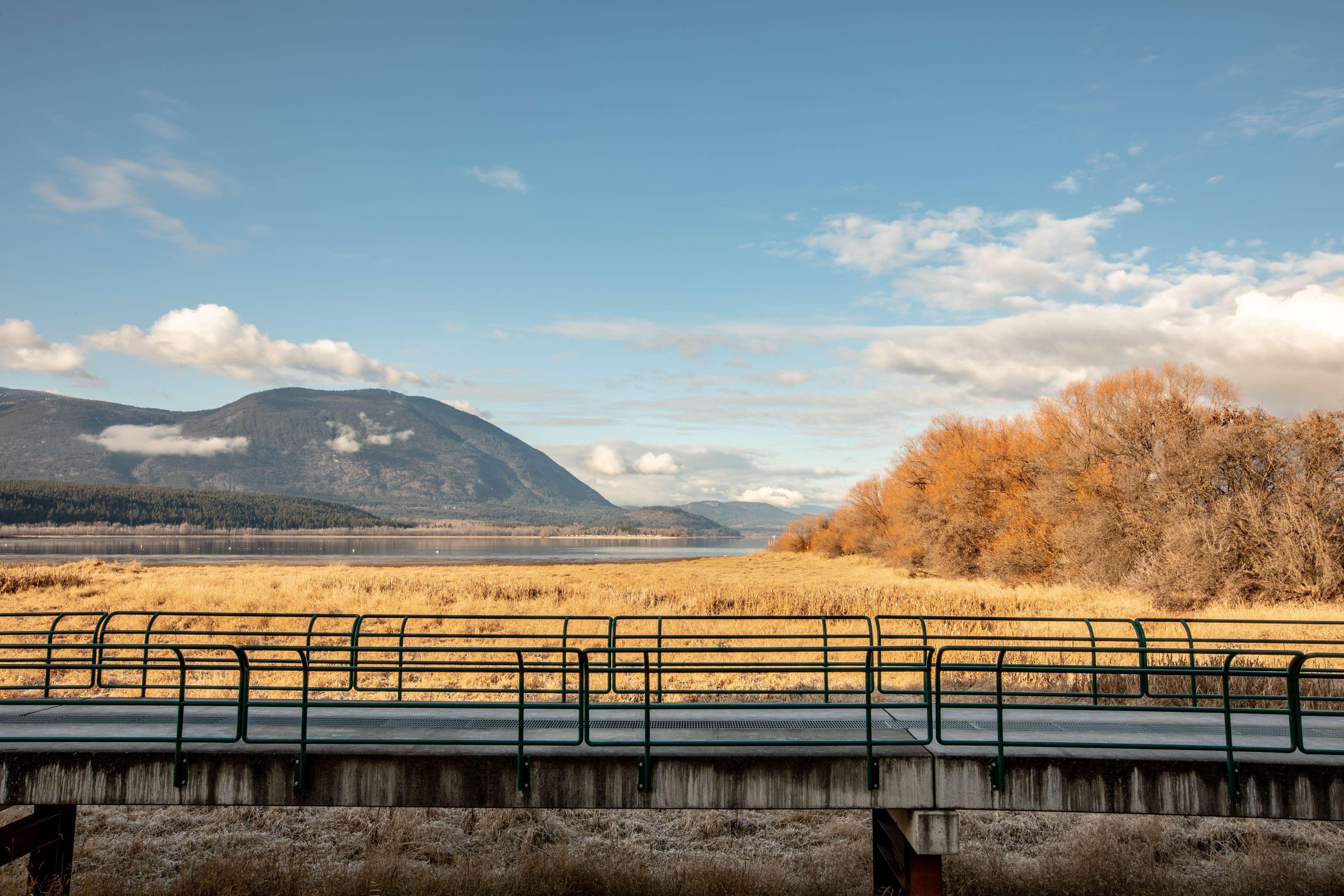 Prestige Harbourfront Resort, Worldhotels Luxury Salmon Arm Exterior foto