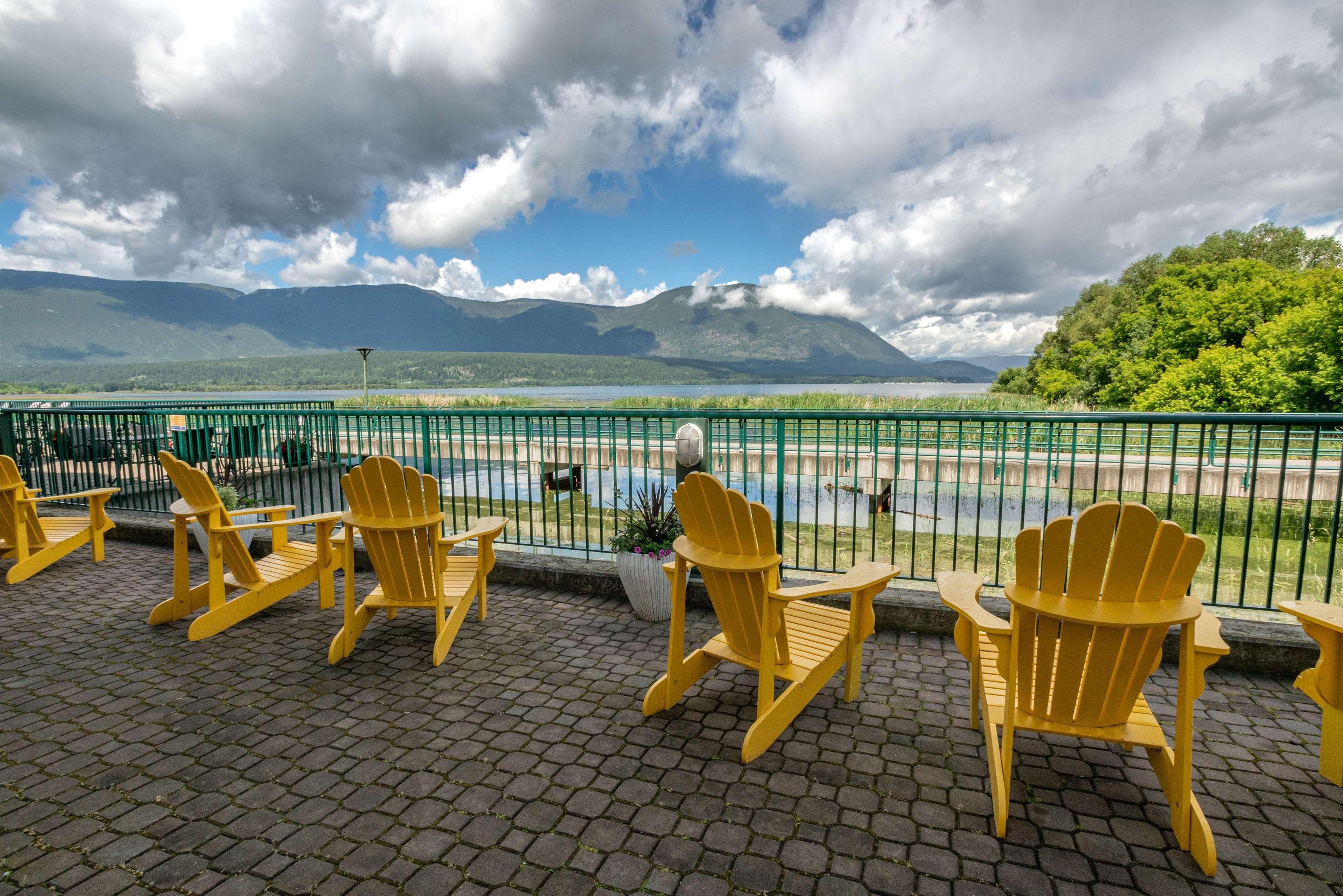 Prestige Harbourfront Resort, Worldhotels Luxury Salmon Arm Exterior foto